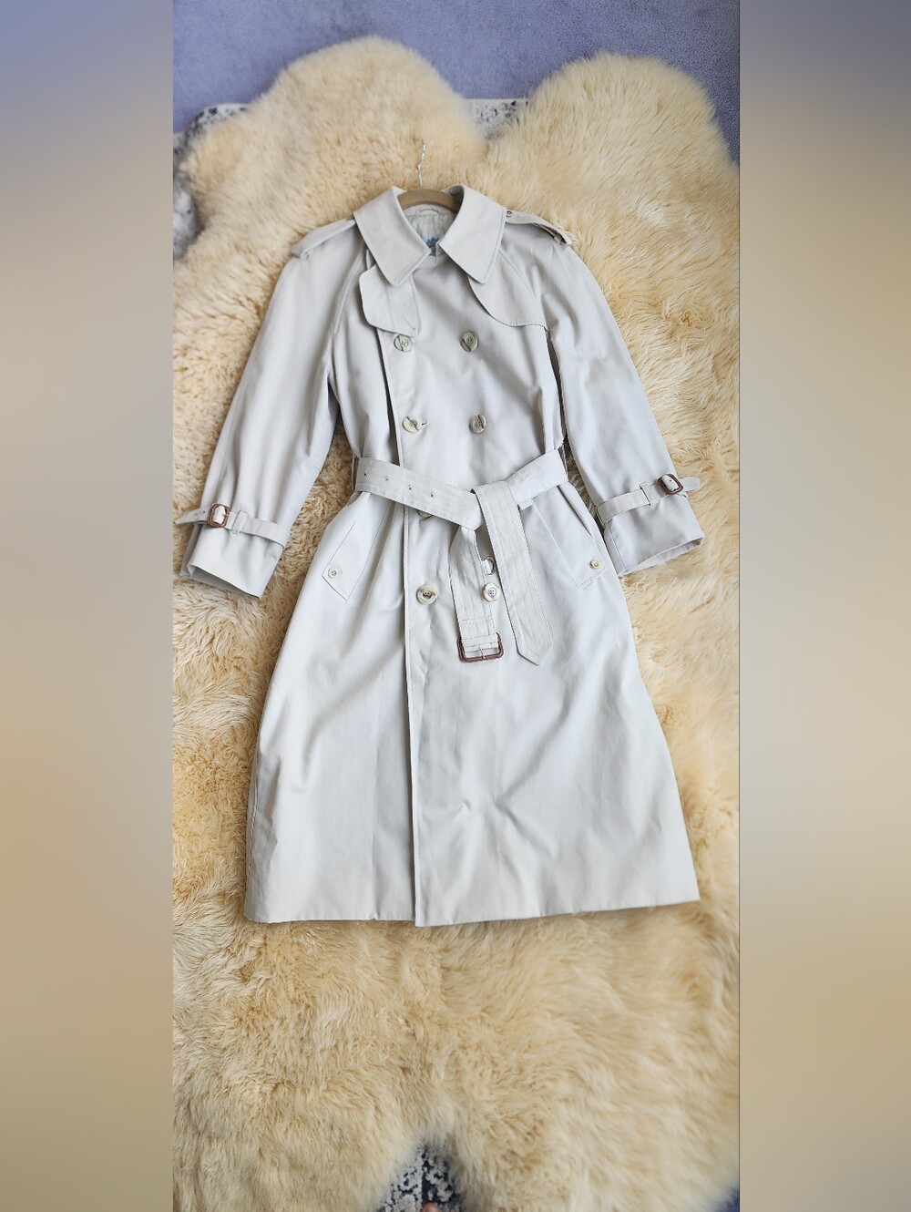 Aquascutum Classic Trench Coat with Belt